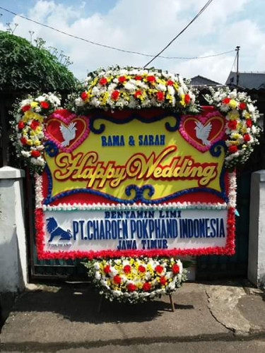 Karangan Bunga Pernikahan  di Banggai